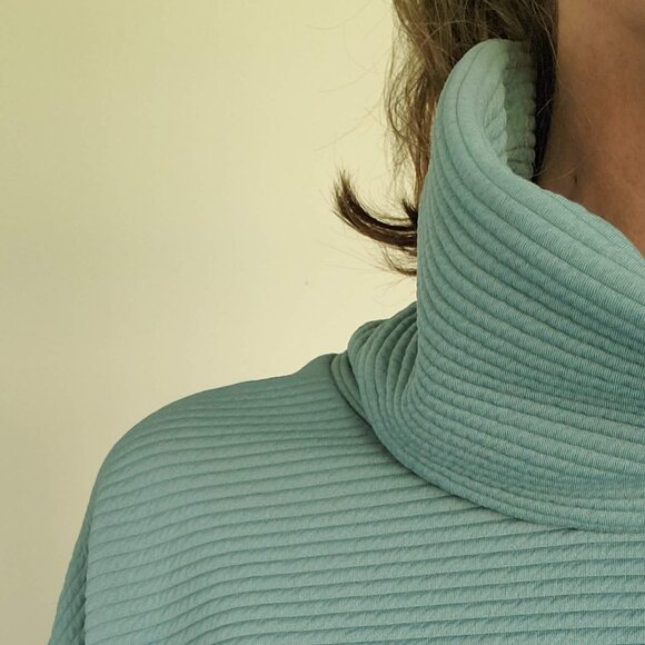 Mondetta / Performance Leisure-wear Cowl Neck Top - Size L - Picture 6 of 10